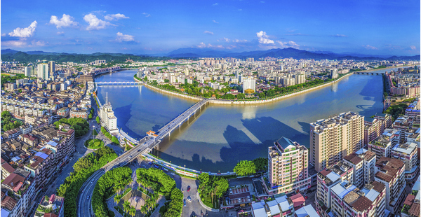 梅州城区全景（宋志锋  摄）.jpg