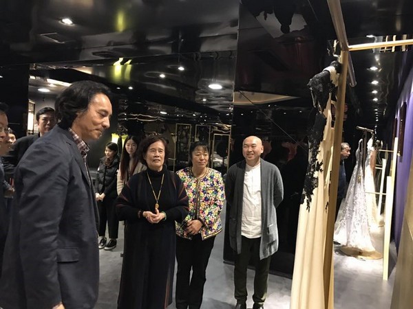 康惠芳传统工艺刺绣创意中心调研现场